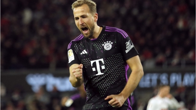 harri-keynden-daha-bir-ilk