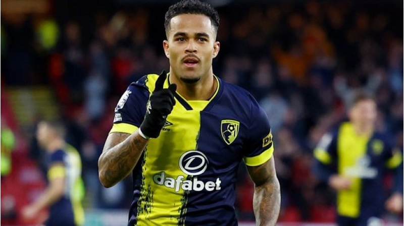 kluivertden-fantastik-gosterici