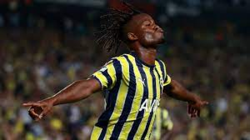 michi-batshuayi-komandadan-ayrilmaq-isteyir-