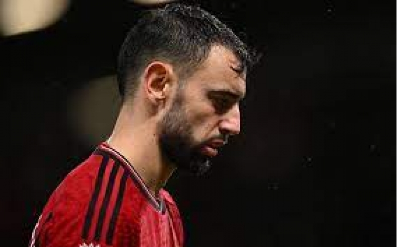 bruno-fernandes-5-oyunluq-cezalandirilib