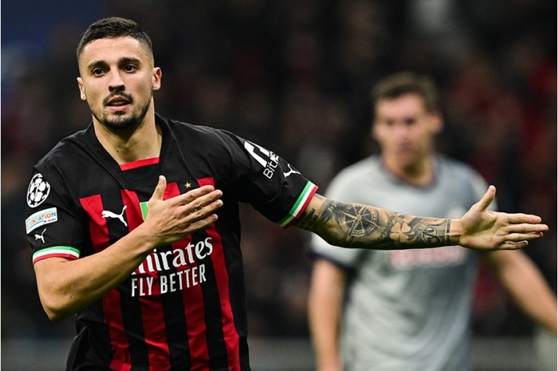 fenerbagcha-ulduz-futbolchu-ile-razilashib-