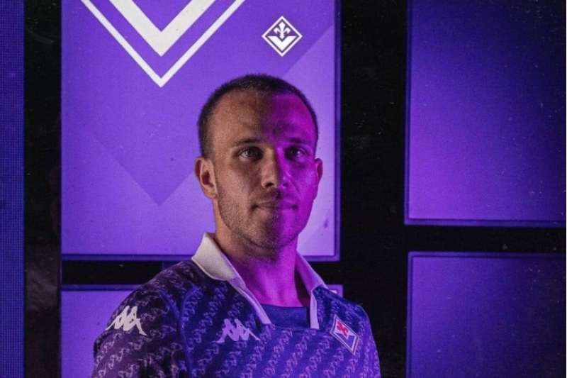 fiorentina-yuventusun-futbolchusunu-transfer-edir