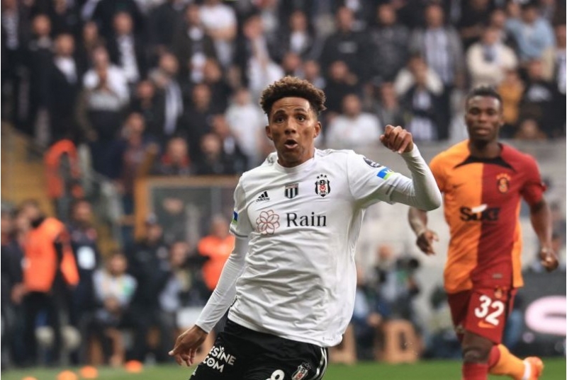 latsio-portuqaliyali-futbolchunu-transfer-etmek-isteyir-