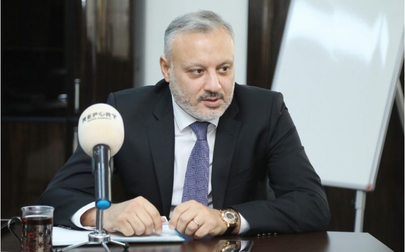 peshekar-futbol-liqasinin-pfl-prezidenti-elxan-semedov-turkiyede-yeniden-emeliyyat-olunacaq