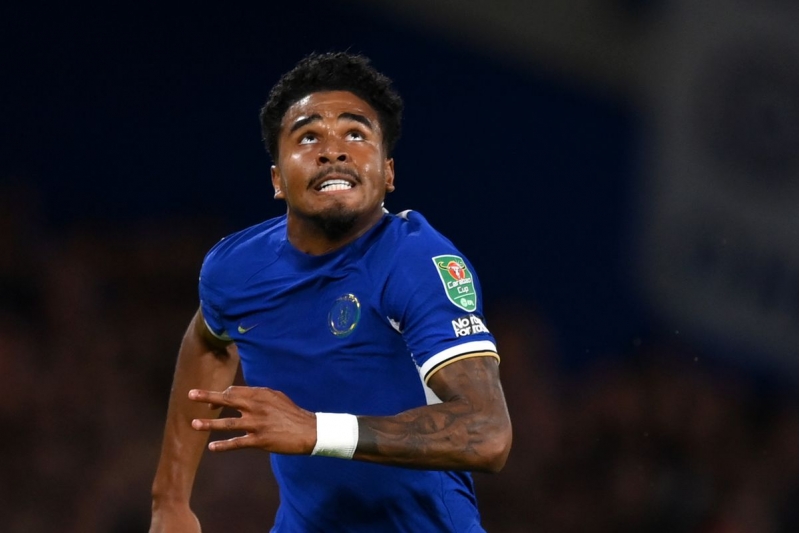 borussiya-dortmund-mudafie-xettini-guclendirir