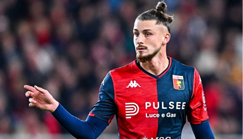 rumuniyali-futbolchu-tottenheme-qayidir-