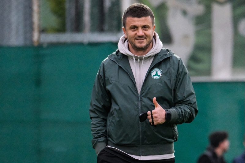 konyasporun-bash-meshqchisi-istefa-verib