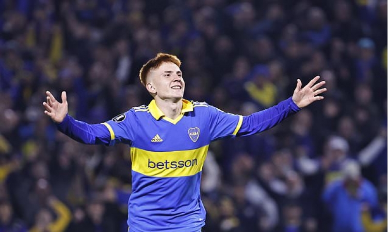 ingiltere-klubu-19-yashli-yarimmudafiechini-transfer-edib