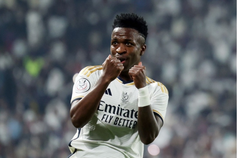 el-klasikolarda-21-ci-esrin-en-tez-het-triki-qeyde-alinib