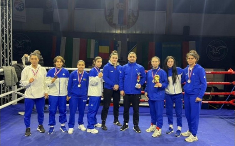 bokschularimiz-serbiyadan-7-medalla-qaydiirlar