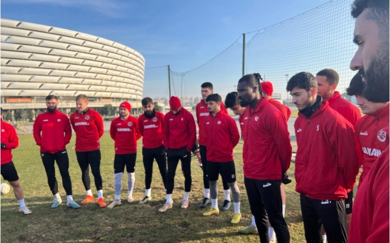 araz-naxchivani-terk-etdi