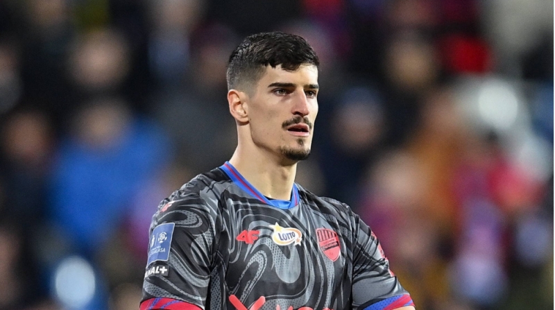 qalatasaray-polsha-klubnun-qapichisini-transfer-etmek-isteyir-