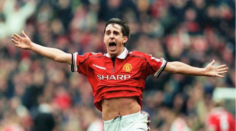 manchester-yunaytedin-kechmish-futbolchusu-komandasi-haqqinda-danishib