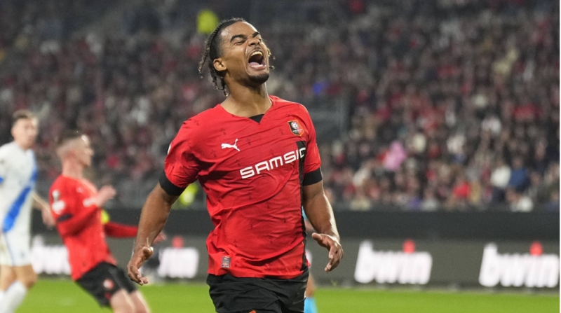 qalatasaray-fransali-futbolchu-ile-razilashdi-