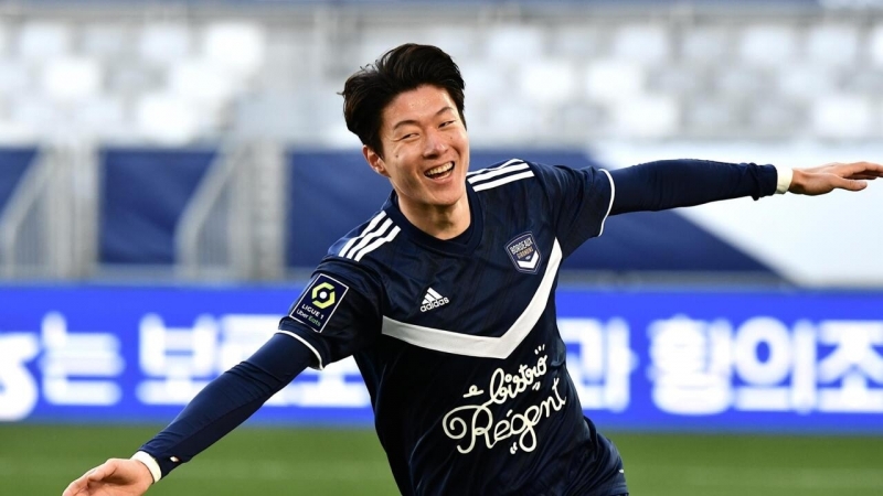 alanyaspor-yaponiyali-futbolchunu-heyetine-qatib-