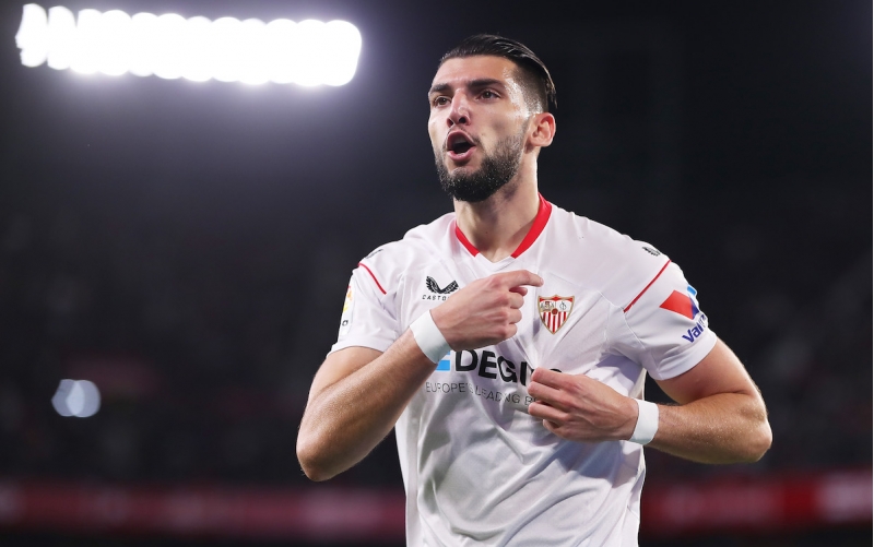 sevilyanin-futbolchusunun-isteyi-bash-tutmayib-