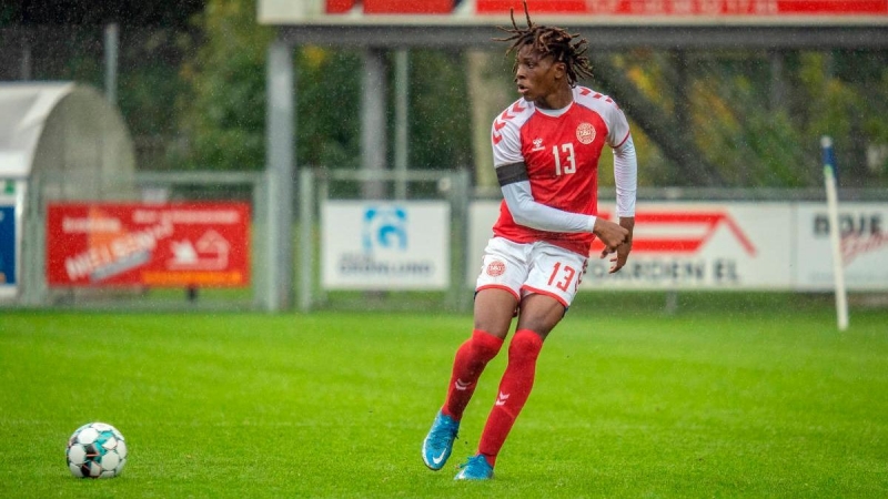 liverpul-danimarkali-futbolchu-ile-razilashib-