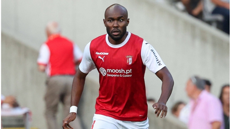 el-musrati-qalatasarayin-tarixine-dushdu