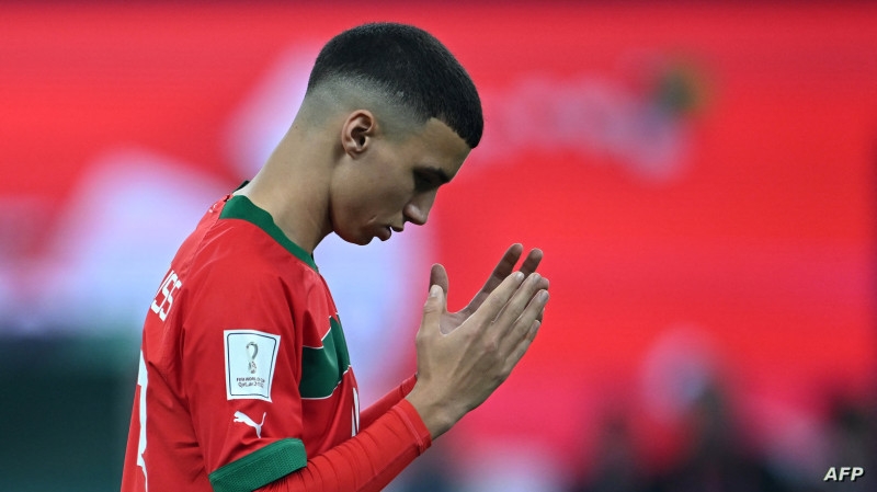 qalatasaray-19-yashli-futbolchu-ile-maraqlanir-