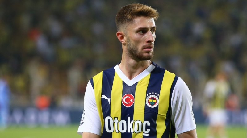 fenerbagchanin-futbolchusu-ingiltere-klubunda-chixish-etmek-isteyir-