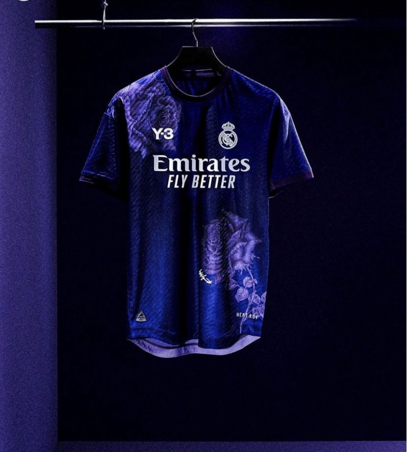 real-madrid-yeni-formasini-teqdim-edib-