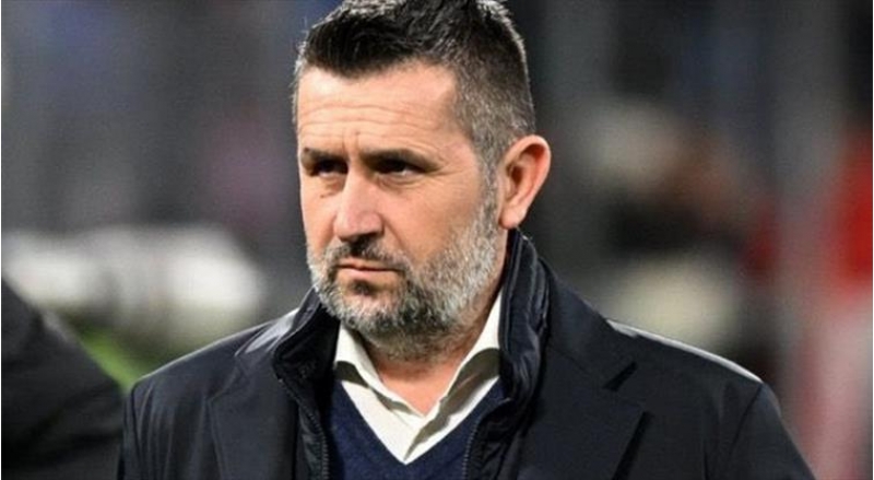 bundesliqa-klubu-bash-meshqchi-ile-yollarini-ayirib