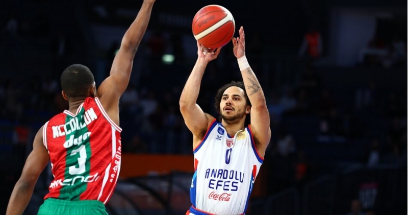 anadolu-efes-2-ci-oyundan-da-qalib-ayrlb