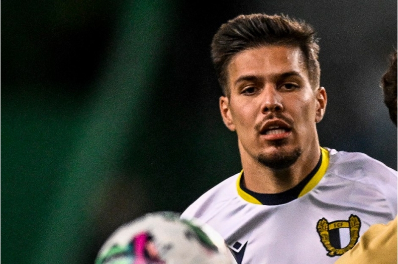 qalatasaray-portuqaliya-mudafiechi-uchun-herekete-kechib