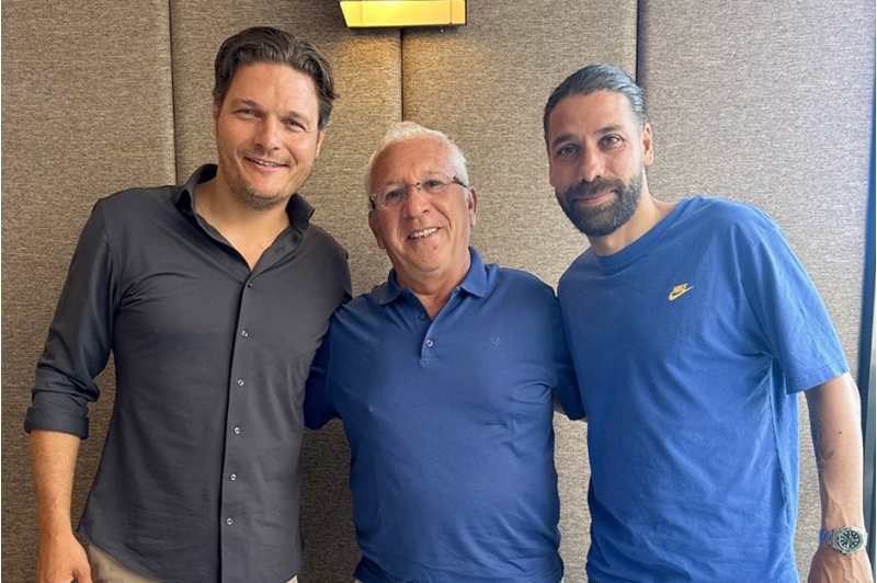 borussiya-dortmuntun-sabiq-chalishdiricisi-altinordu-klubunu-ziyaret-edib