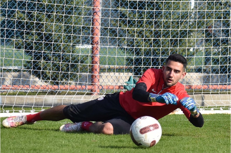 turkiye-2-ci-liqa-komandasinin-qapichisi-atletiko-madridin-radarina-dushub