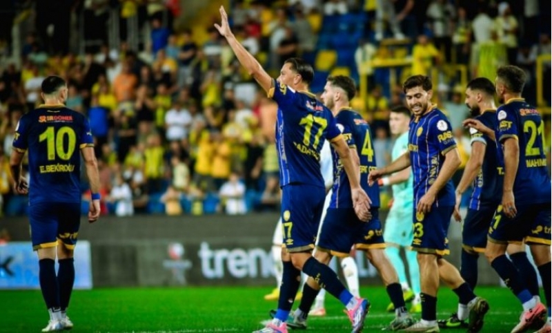 renat-dadashovun-ugurlu-debutu