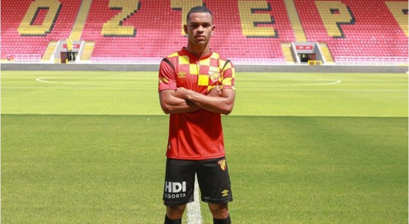 braziliyali-futbolchu-karyerasini-turkiyede-davam-etdirecek-2