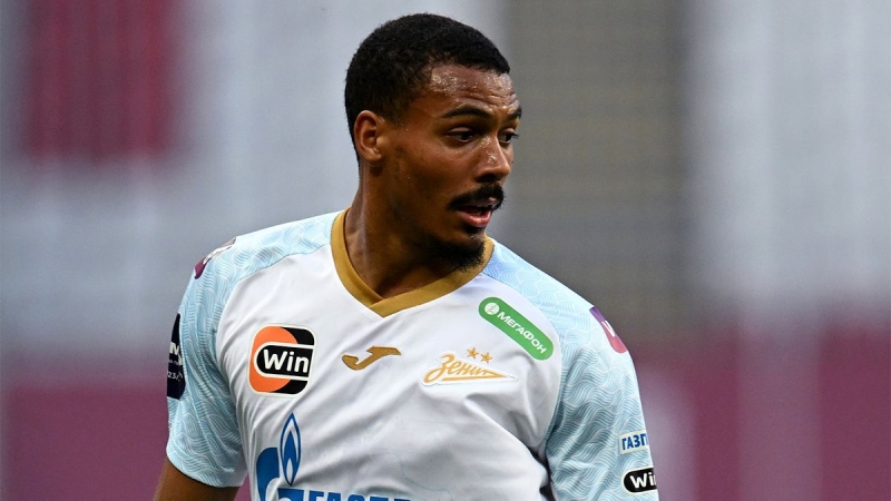 zenitin-hucumchusu-karyerasini-ingilterede-davam-etdirecek