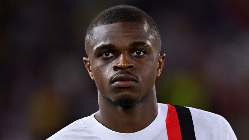 pyer-kalulu-uchun-iki-ingiltere-klubu-yarisha-girib