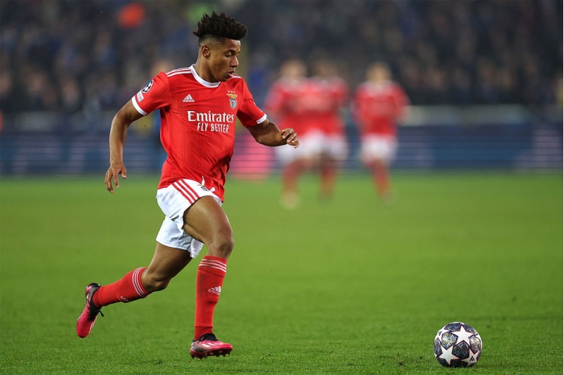 david-neres-napoli-ile-muqavile-imzalayib