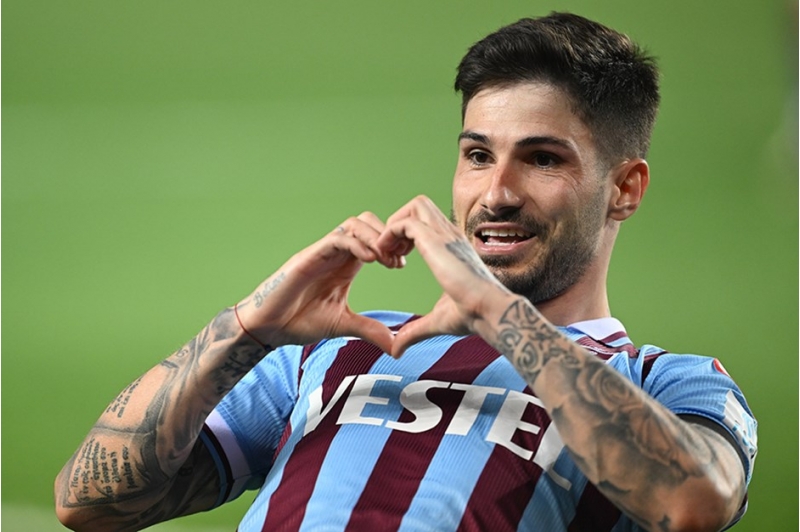 trabzonsporda-novbeti-ayriliq