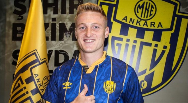 ankaragucu-macaristanli-futbolchu-ile-guclenib