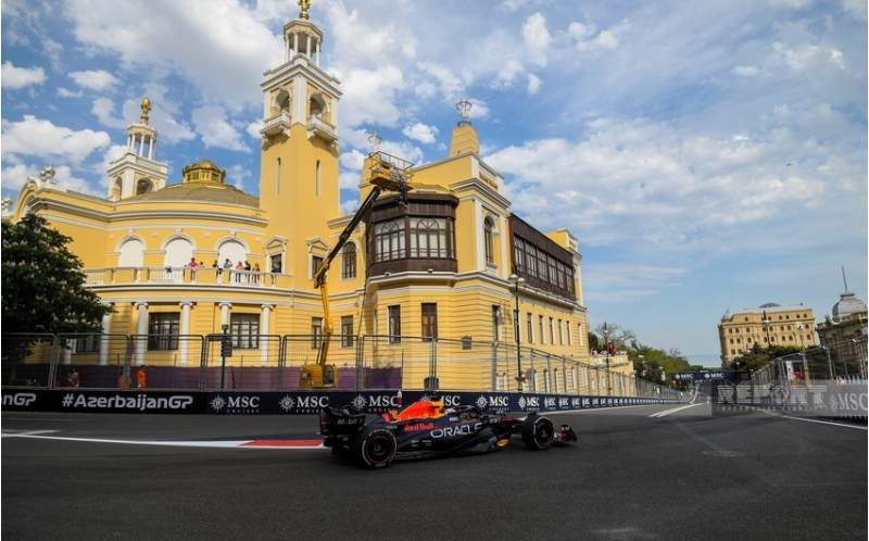 formula-1-bakida-sekkizinci-yarish-bu-gun-start-goturur