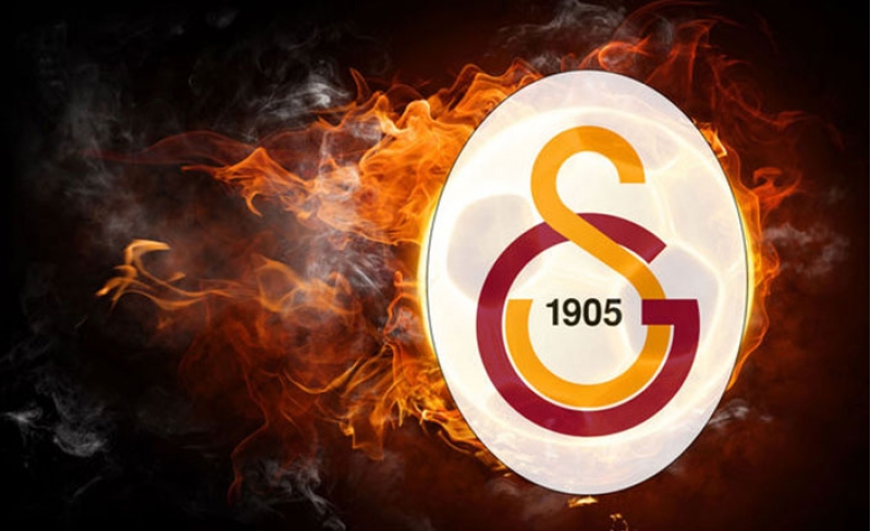 -qalatasaray-6-futbolchu-ile-yollari-ayirir