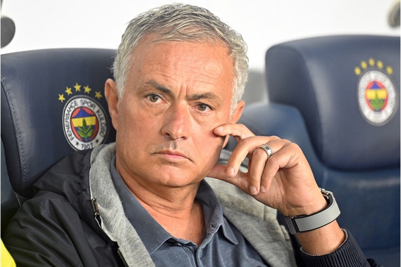 mourinyo-brazilyali-futbolchunun-transferini-isteyir