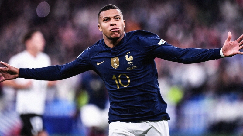 mbappe-fransada-tenqid-olunur