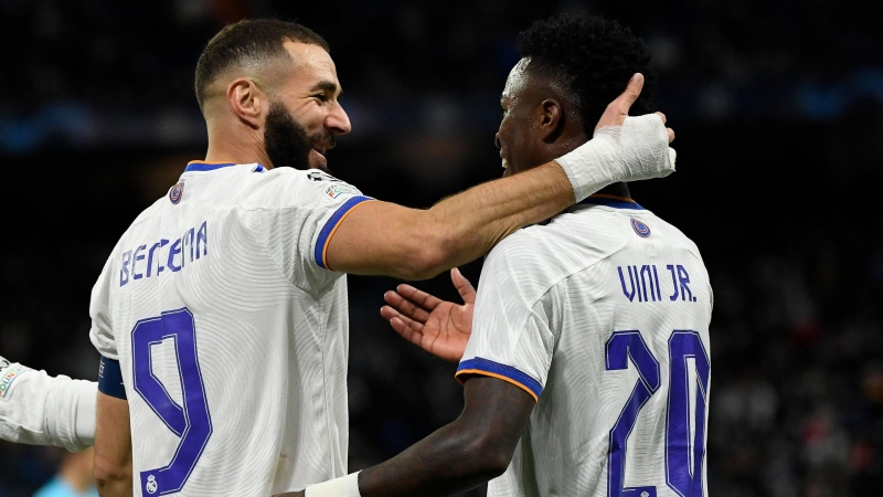 benzema-qizil-topu-vinisius-qazanmali-idi