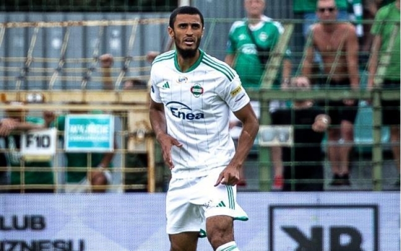 azerbaycanli-futbolchu-polshada-heftenin-remzi-komandasina-dushub