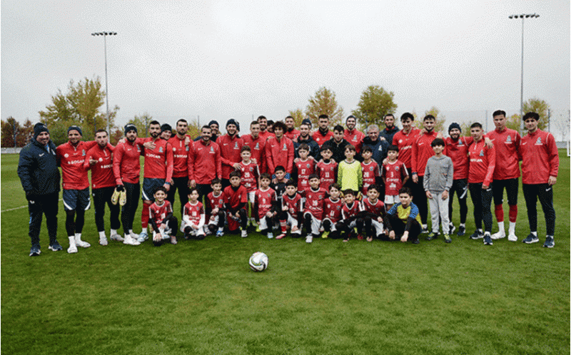 azerbaycan-millisinin-uzvleri-qebelede-yeniyetme-futbolchularla-gorushubler