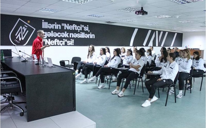 neftchi-uchun-seminar-teshkil-olunub