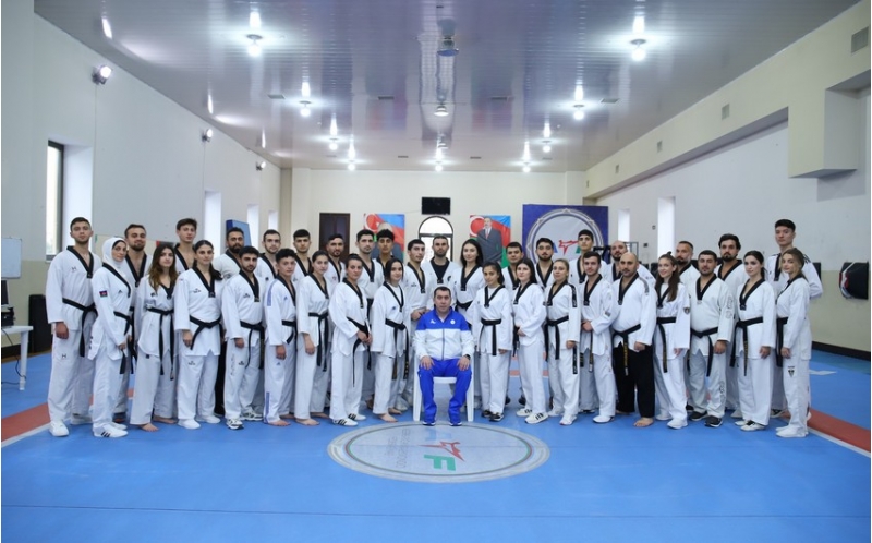 azerbaycan-taekvondo-federasiyasi-hakimler-uchun-seminar-kechirib