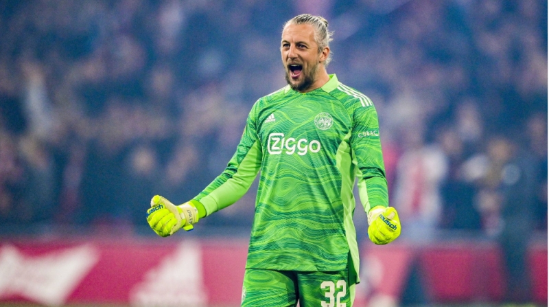 remko-pasveer-erediviziya-tarixine-dushub