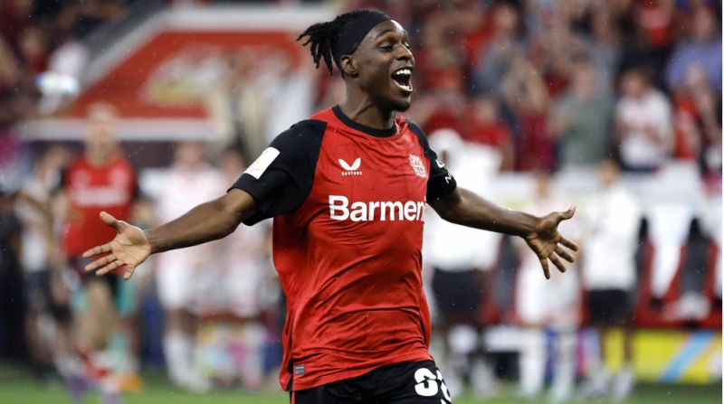 liverpul-niderlandli-futbolchu-uchun-bayere-teklif-gonderib