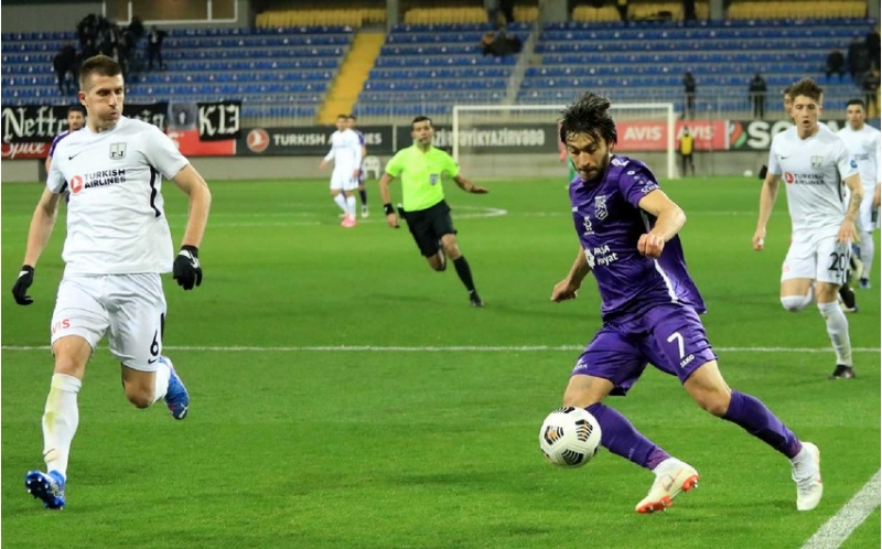 premyer-liqa-sumqayit-neftchiye-qalib-gelib