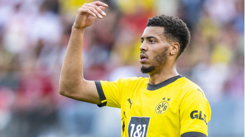 manchester-yunayted-ve-chelsi-transfer-yarishina-girib